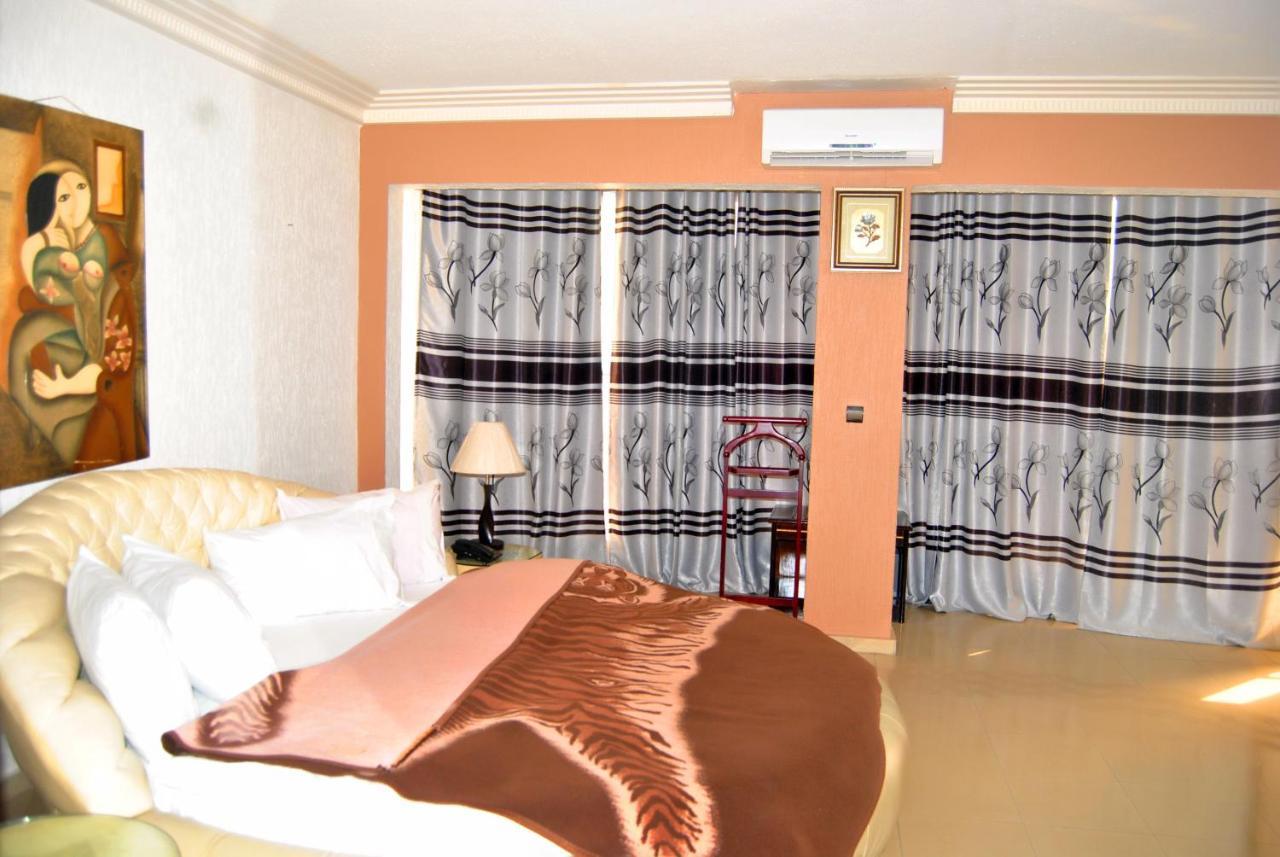 Riviera Hotel Benin 科托努 外观 照片