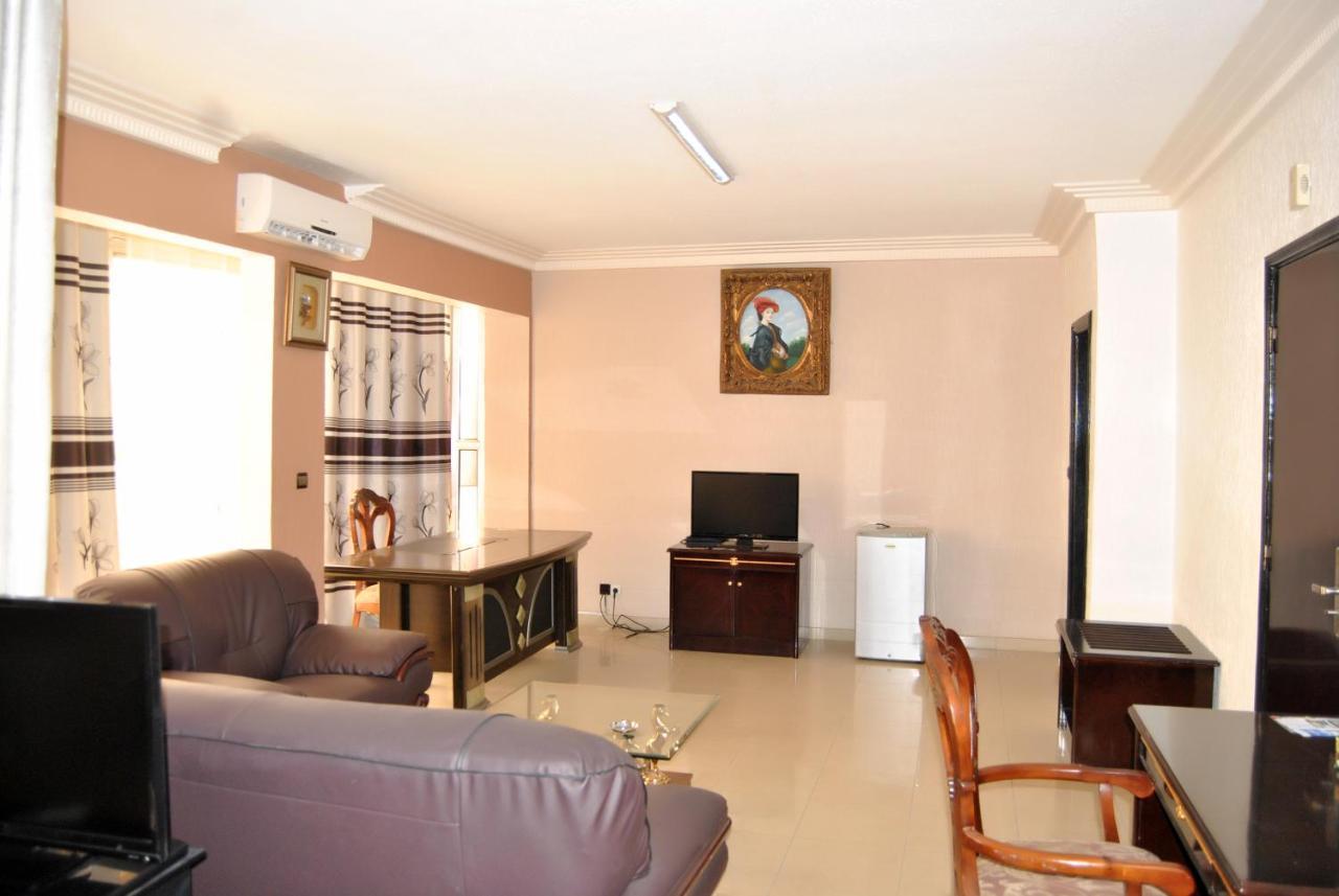 Riviera Hotel Benin 科托努 外观 照片
