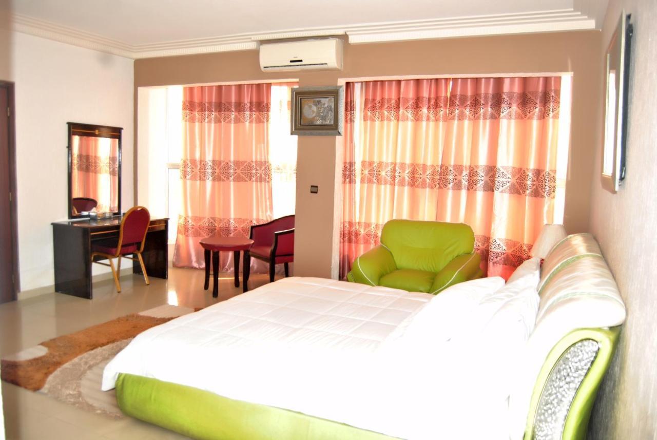 Riviera Hotel Benin 科托努 外观 照片